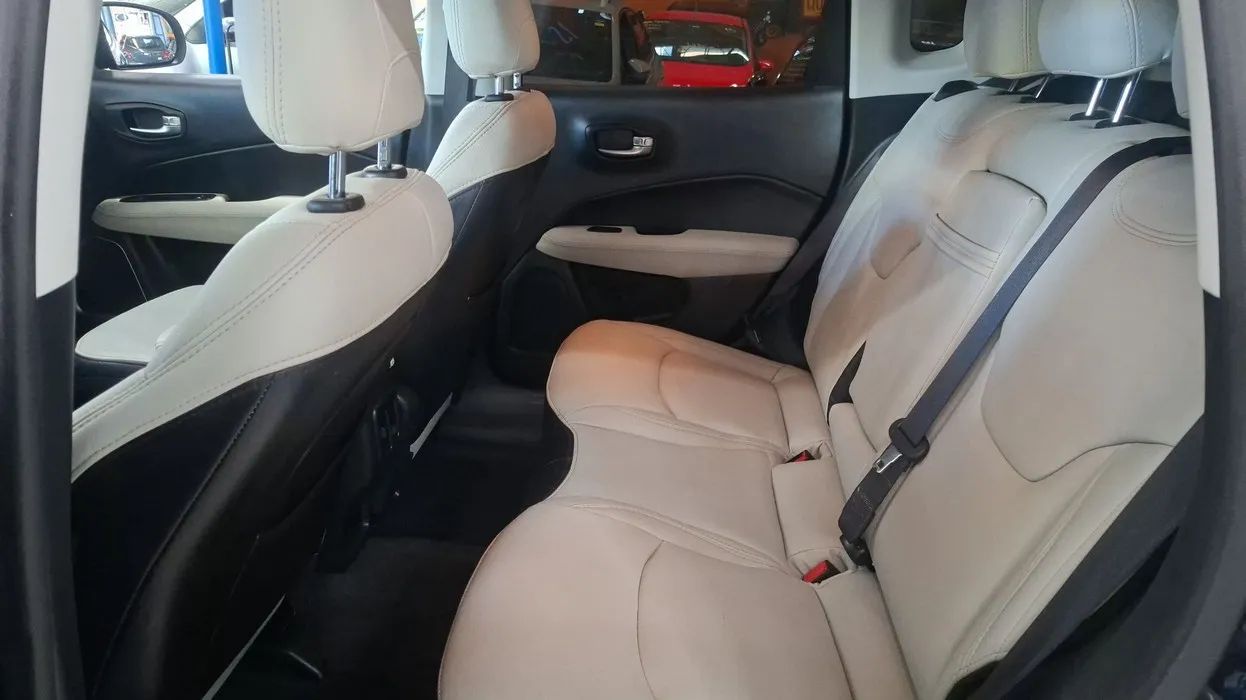 Jeep Compass Longitude 2.0 4X2 Flex 16V Aut. 2017 - Foto 5