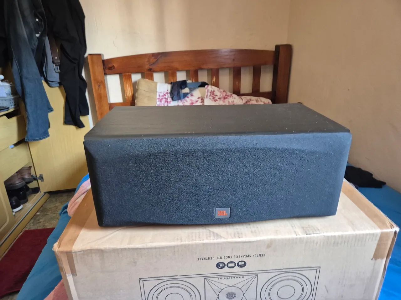 Caixa central jbl EC25 usada  - Foto 4