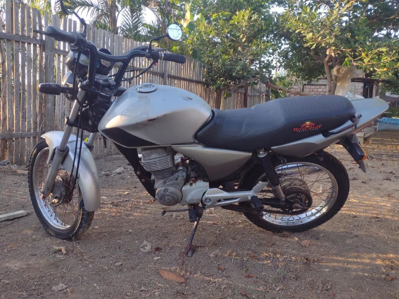 TITAN 150  - Foto 2