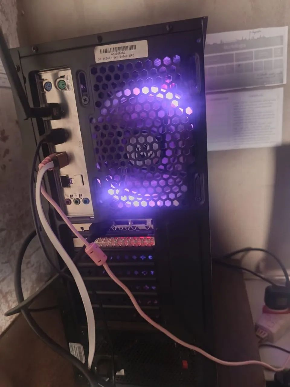 PC Gamer Xeon E5-2689 + RX 580 8GB + 16GB RAM - Foto 3