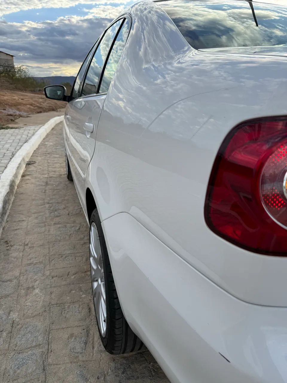 Volkswagen Polo Sed. Comfort. 1.6 MI Tot. Flex 8V 2013 - Foto 5