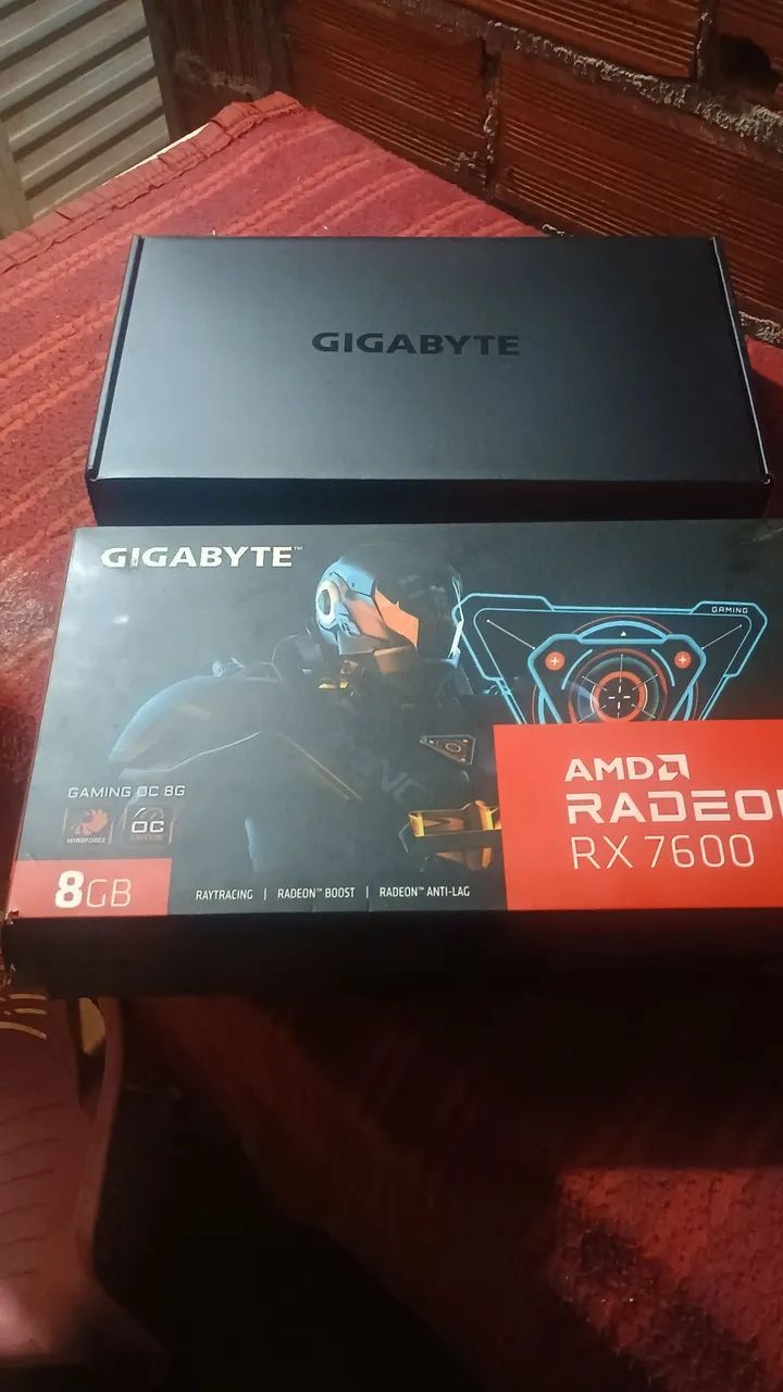 Placa de vídeo RX 7600 8 GB gigabyte - Foto 2