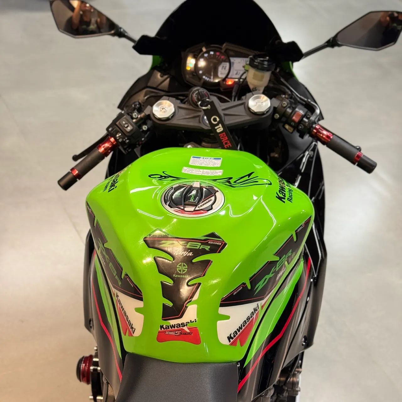 Kawasaki Zx-6r 636cc 2021 - 1511571990 | OLX