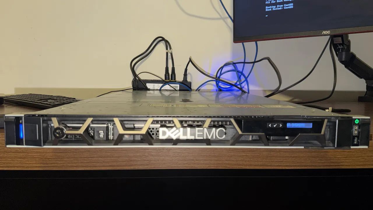 Dell PowerEdge R440 - Xeon Silver 4214 / 32GB / 2TB / Trilhos +
