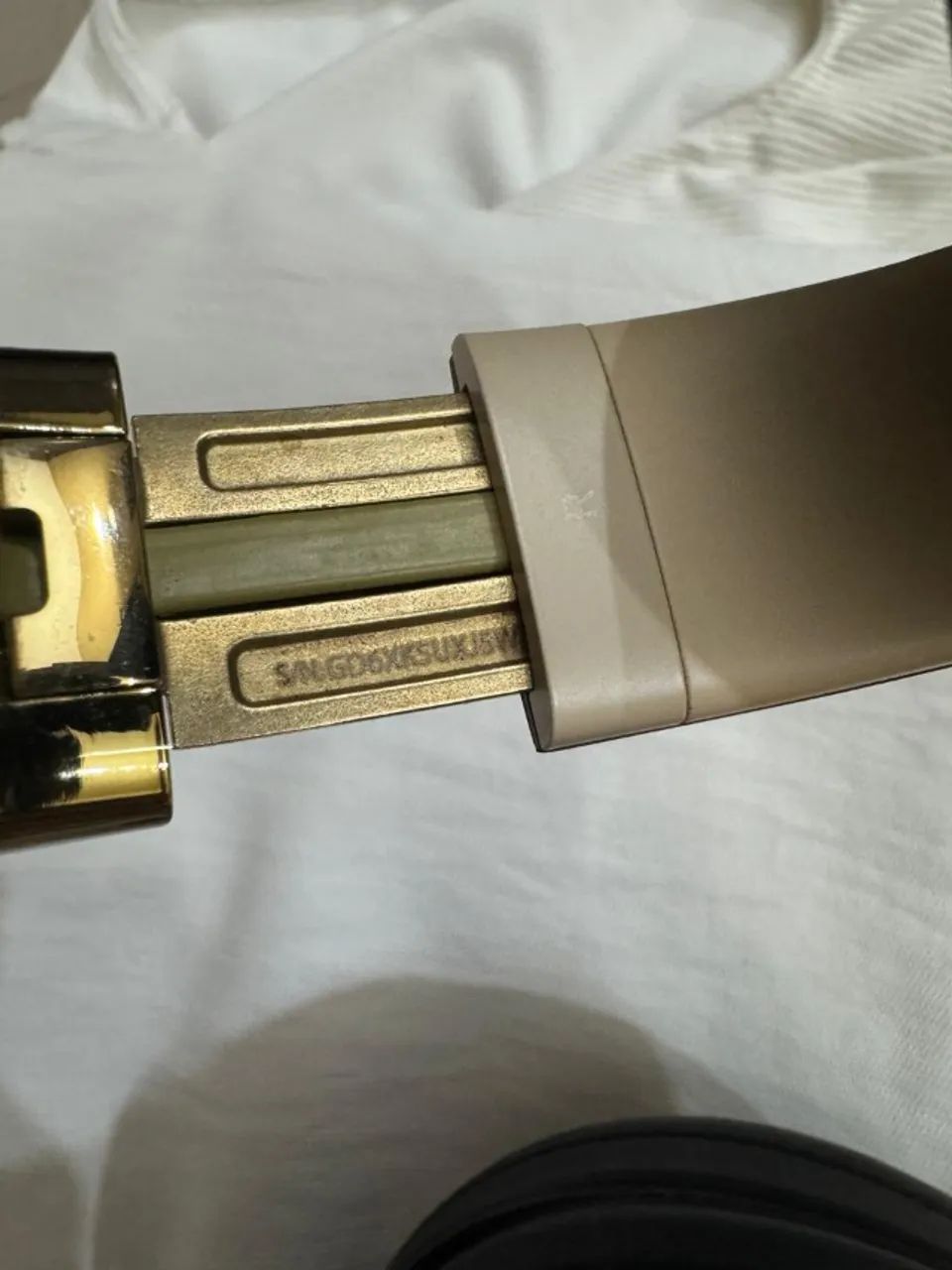 Fone de Ouvido Apple Beats Studio 3 Cinza e Dourado - Foto 4