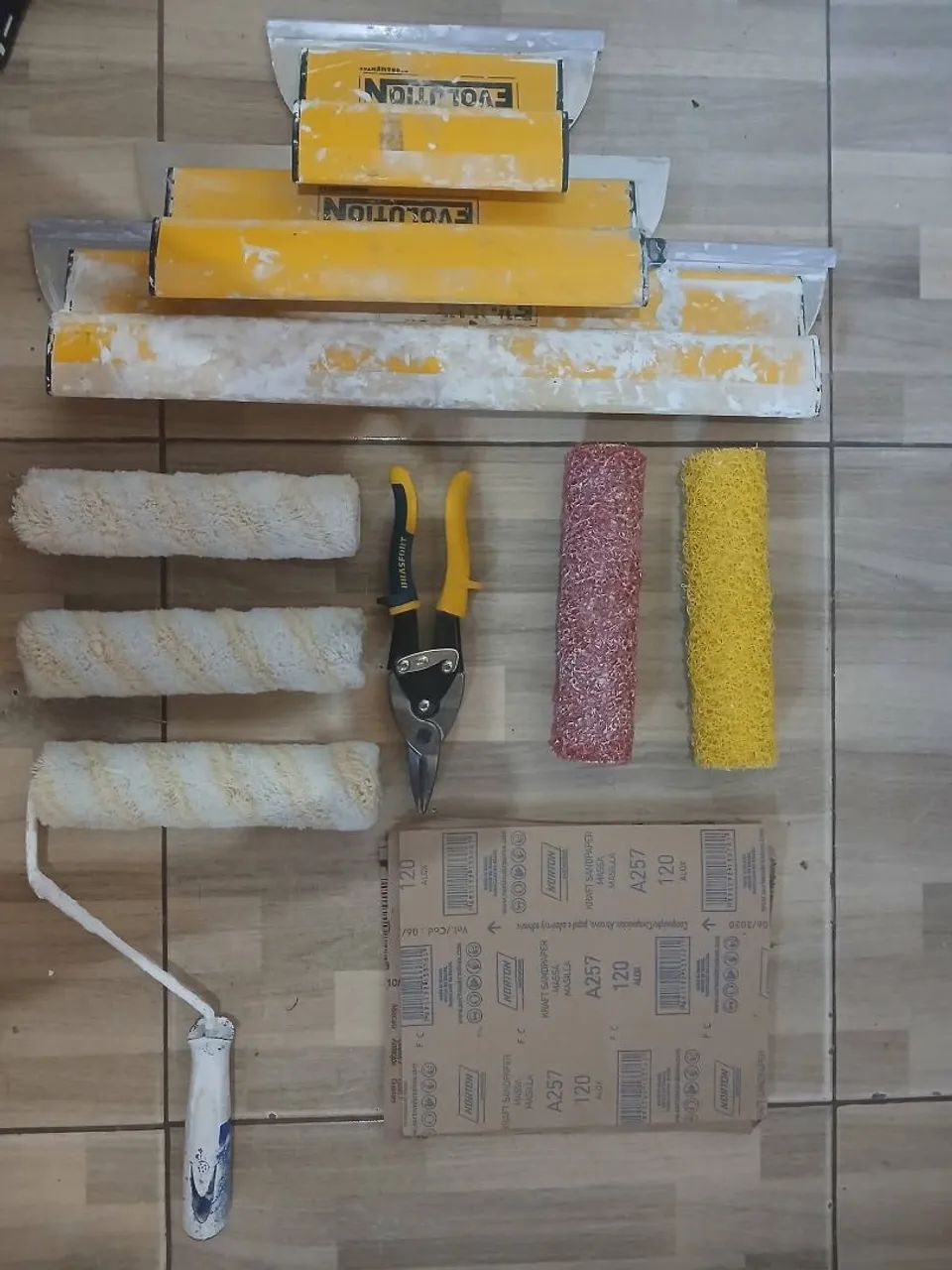 Autônomo profissional executa serviços  - Foto 2