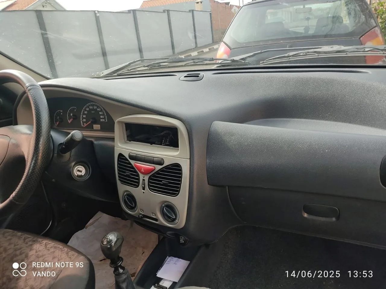 Fiat Strada 1.4 MPI Fire Flex 8V CE 2012 - Foto 5
