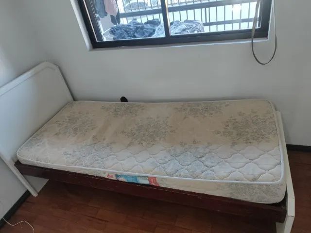 Cama de solteiro com colchão