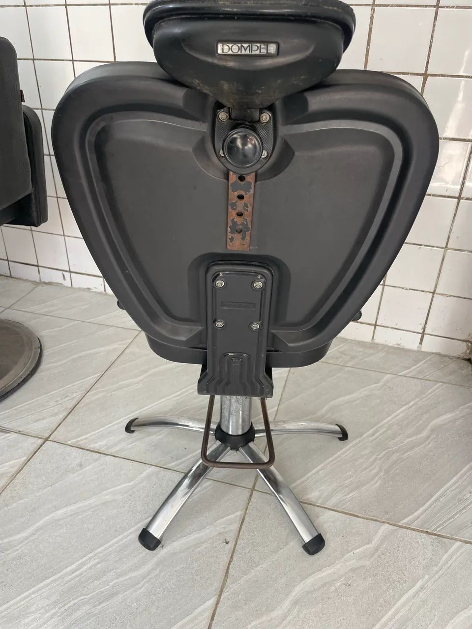 Cadeira de barbeiro  - Foto 2