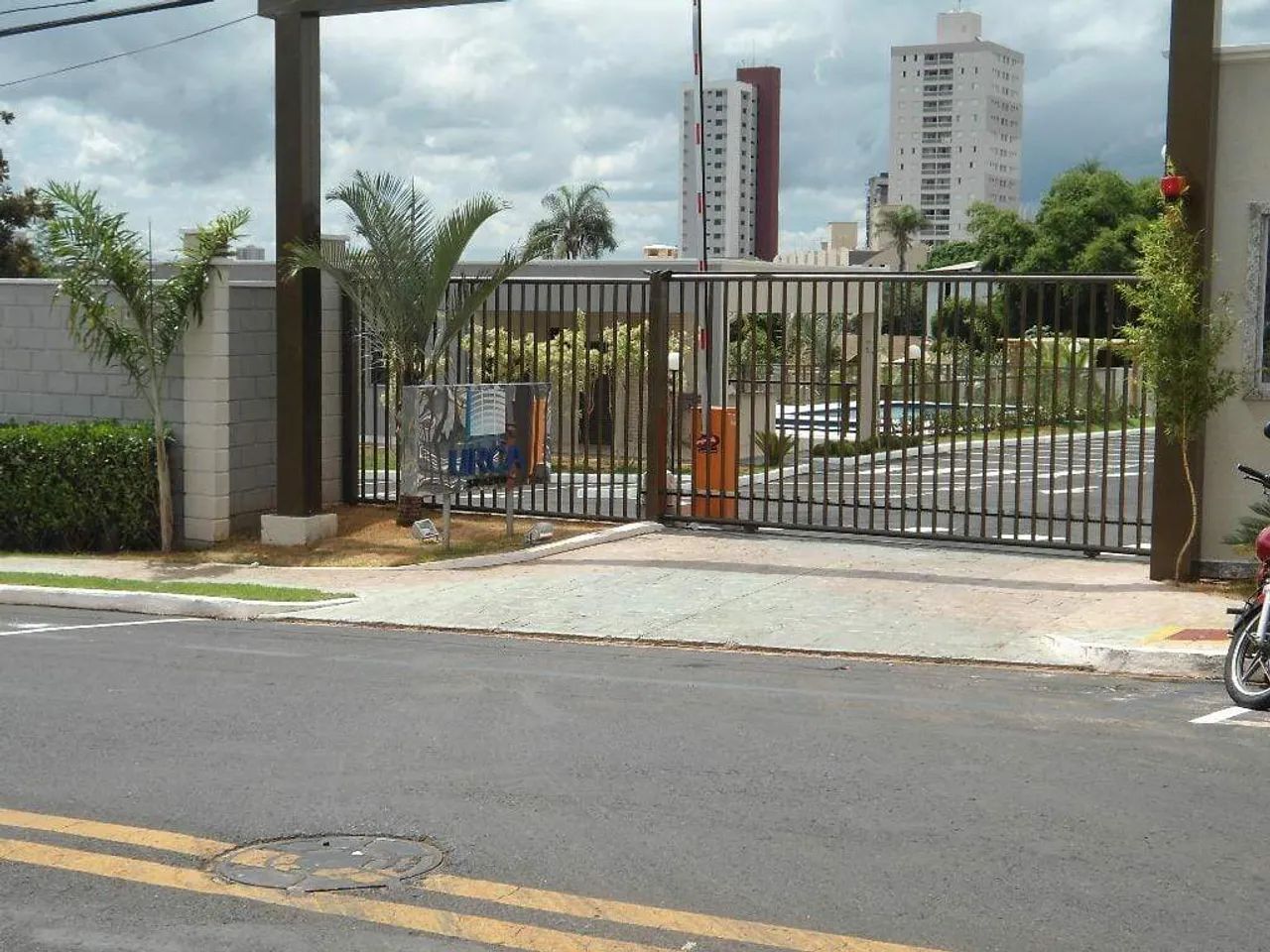 Apartamento residencial para locação, Mercês, Uberaba.