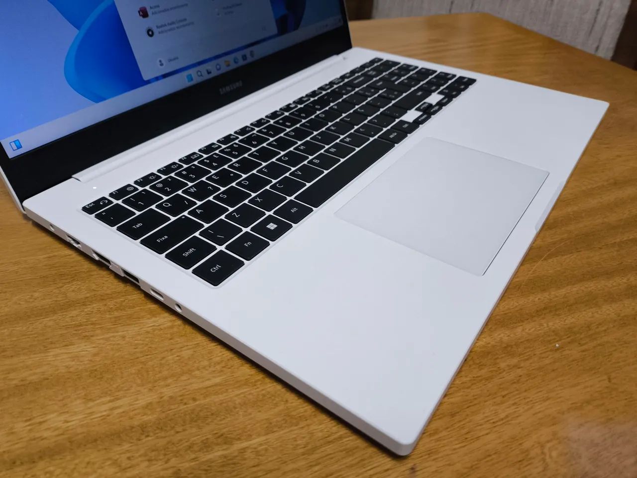 Notebook Samsung book branco, tela Full HD, com SSD M2 nvme, windows 11 - Foto 5