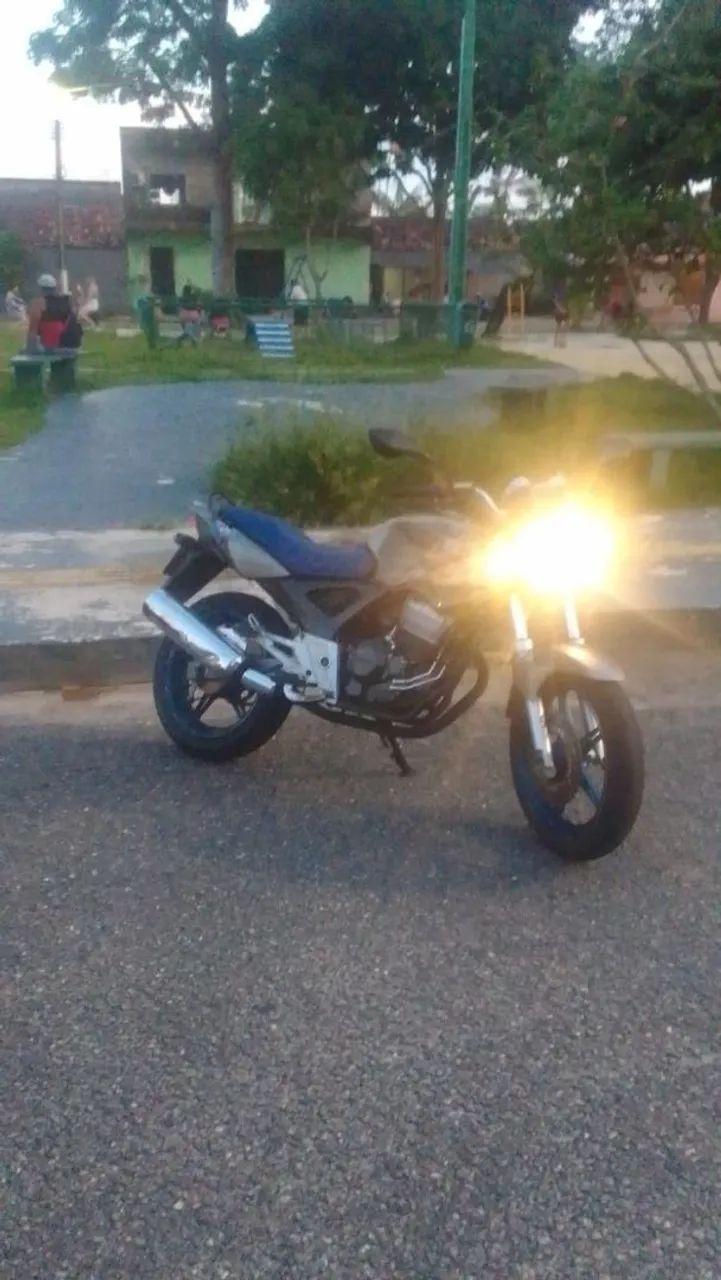 CBX 250 - Foto 4