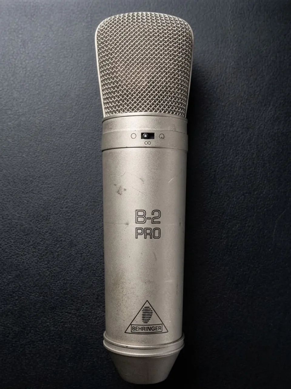 Microfone Beringher B2 Pro Condenser