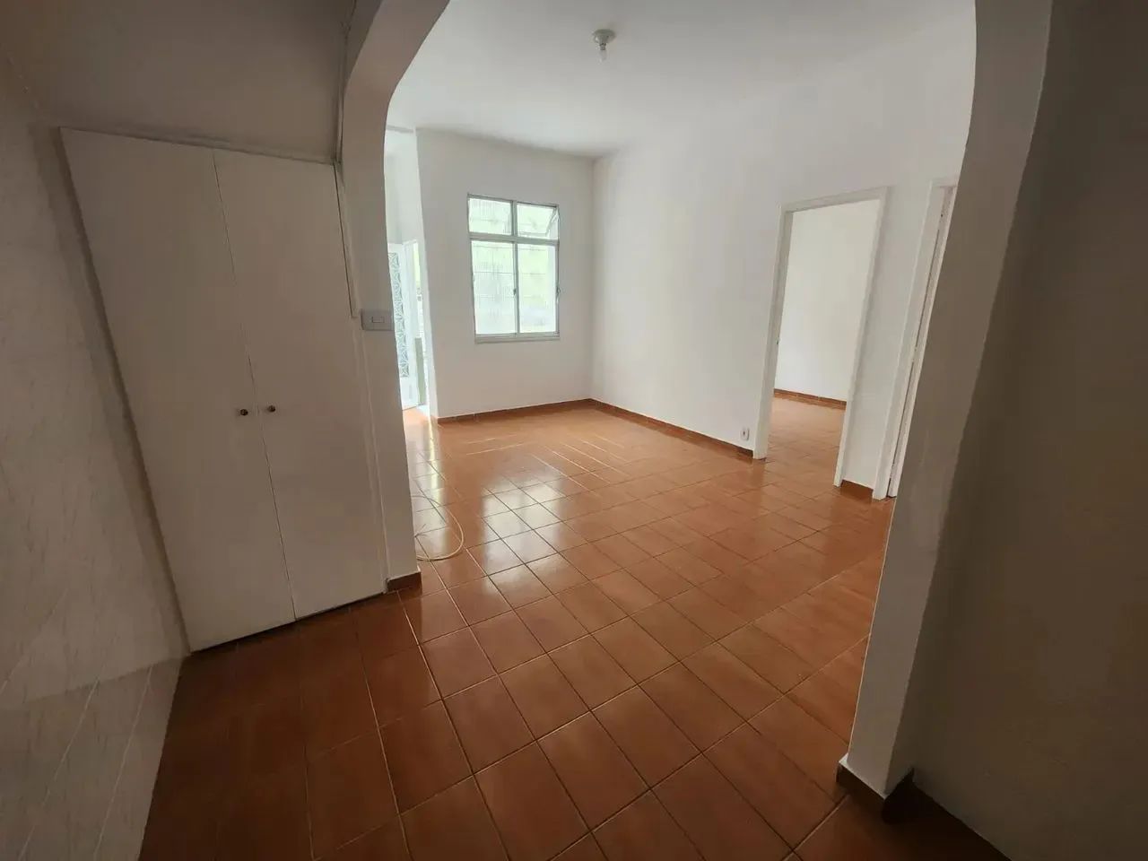 Casa de Vila para aluguel possui 59 metros quadrados com 2 quartos - Foto 2