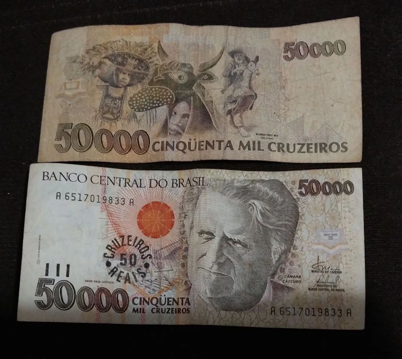 Notas e moedas antigas