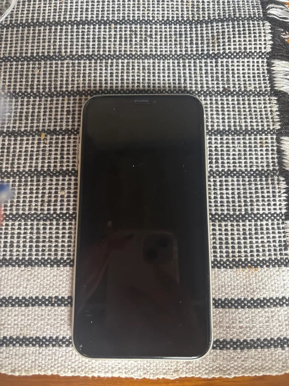 vendo iphone 11, 64gb.