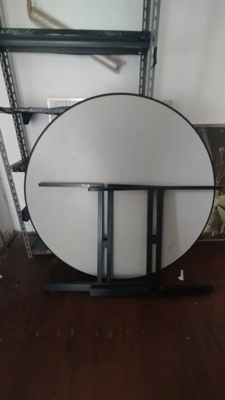 Mesa de escritório redonda