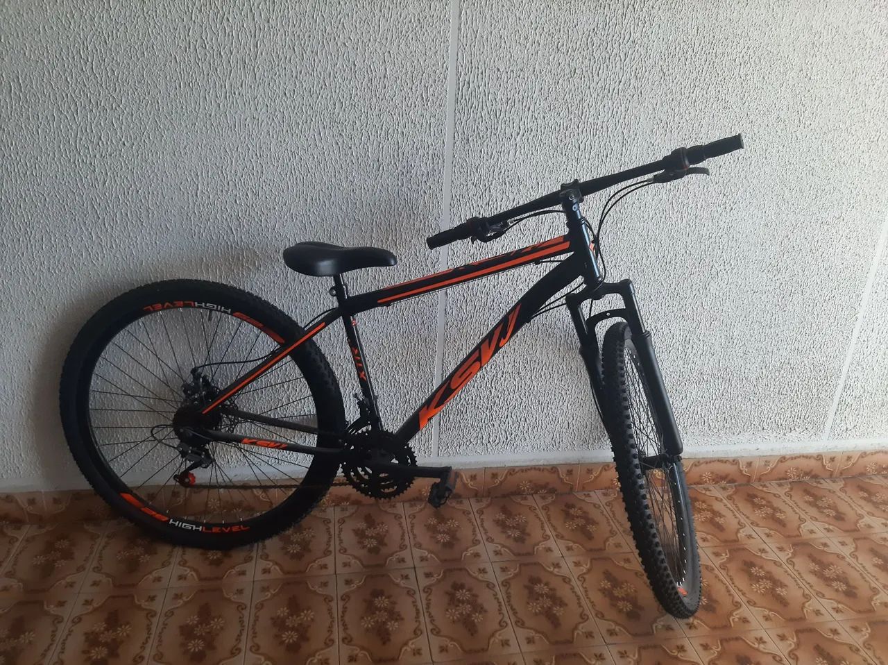 Vende-se bicicleta nova