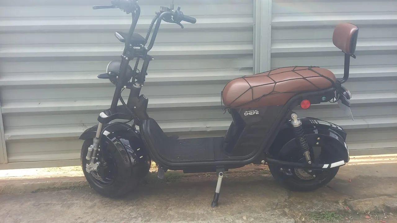 Scooter elétrica 