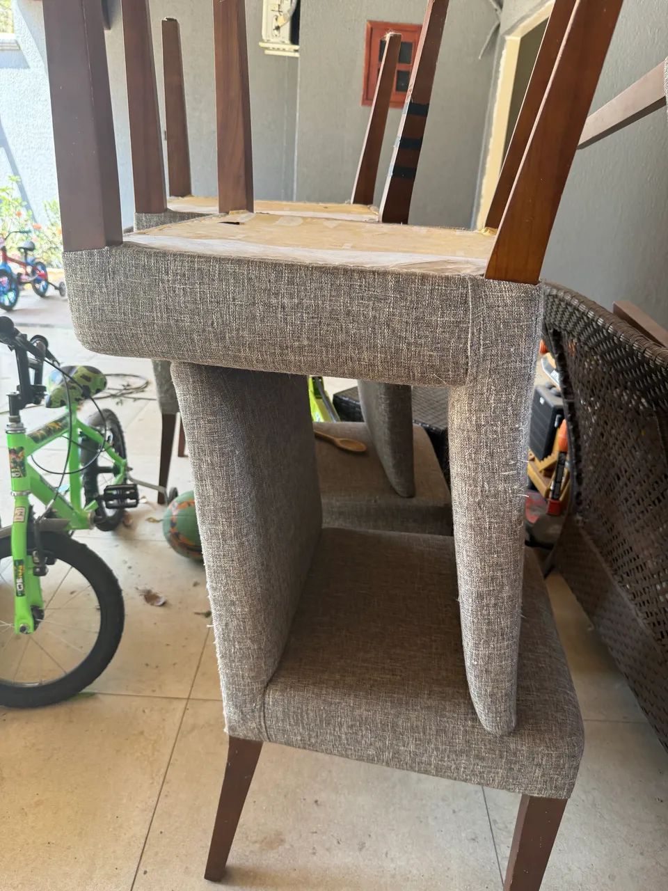 Mesa de jantar com aparador - Foto 2