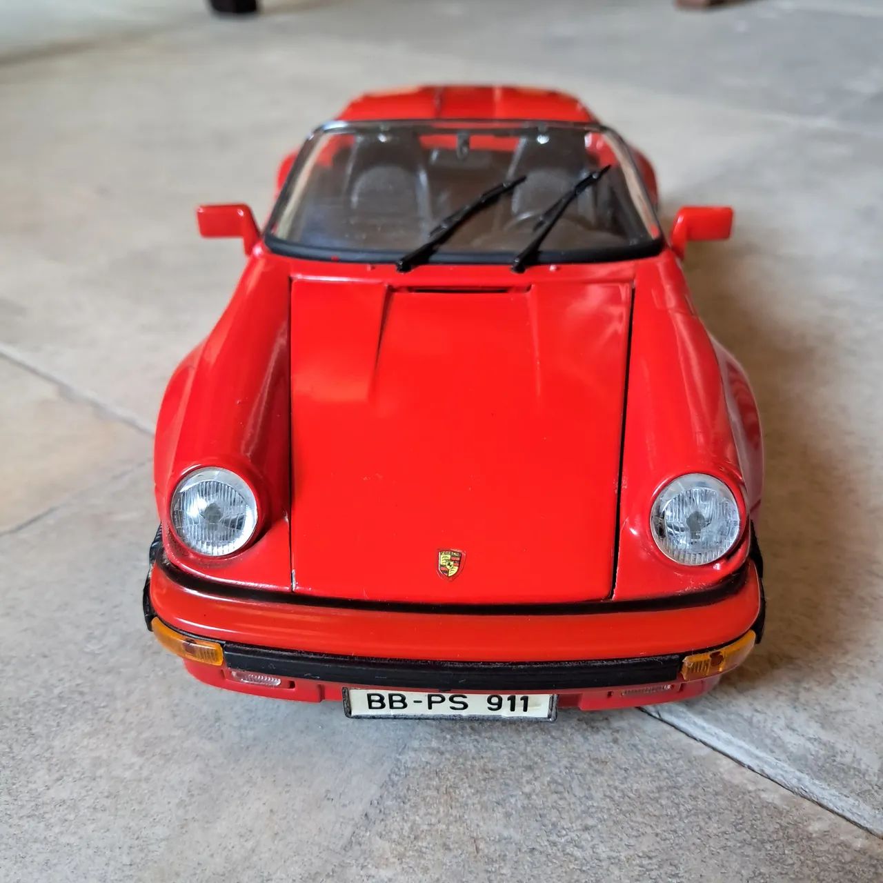Miniatura Porsche 911 Speedster (1989) Maisto 1:18 - excelente