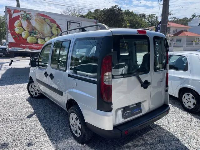 Fiat Doblo Essence 1.8 Flex 16V 5P 2012 - Foto 4
