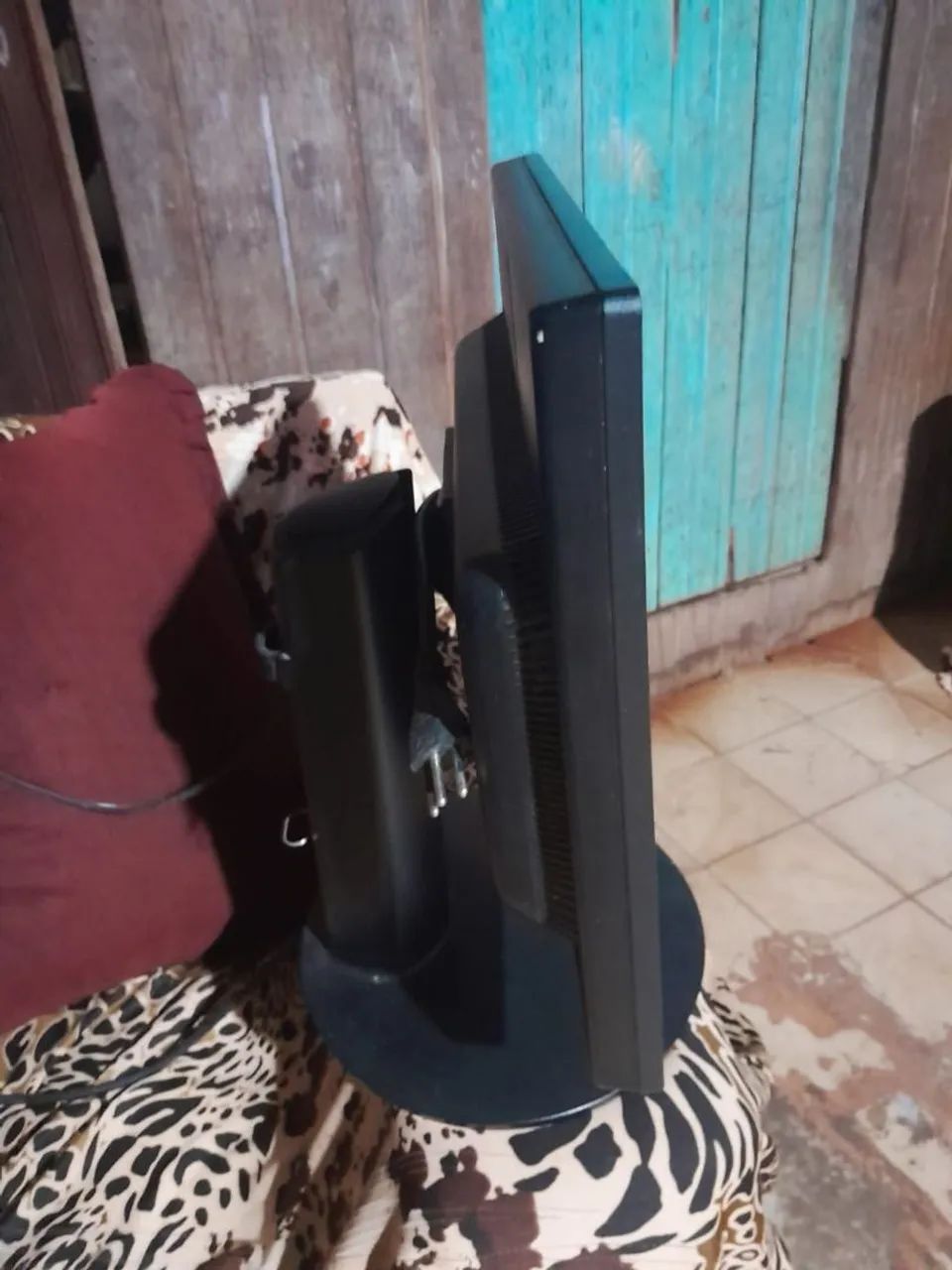 ? Monitor em Ótimo Estado419359516347617281
