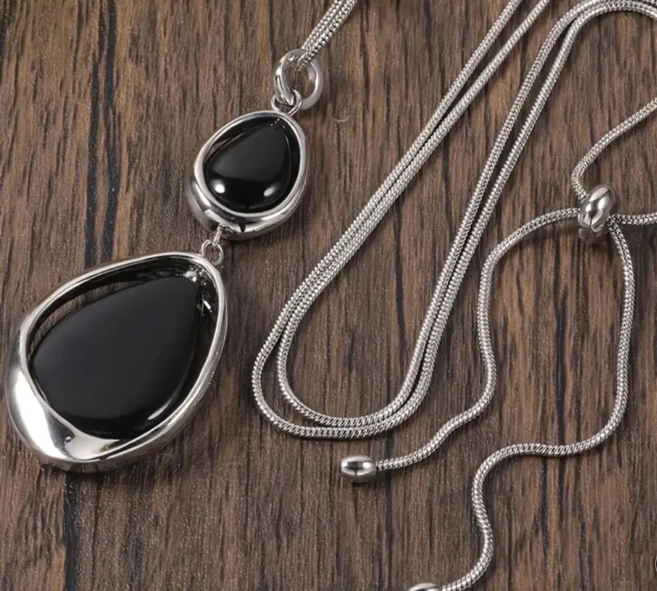 Colar elegante 