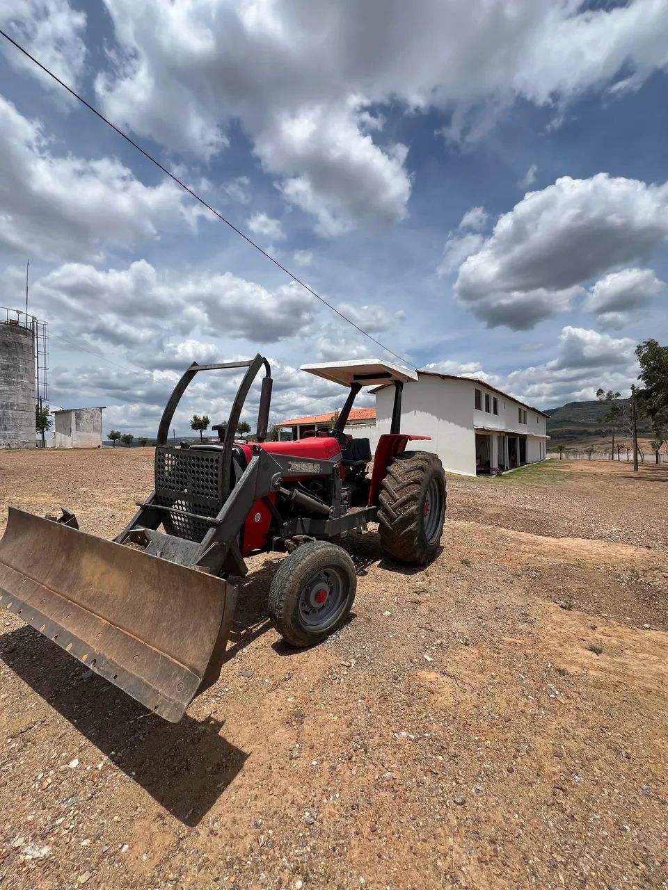 Trator MF 290 4x2 reduzido  - Foto 4