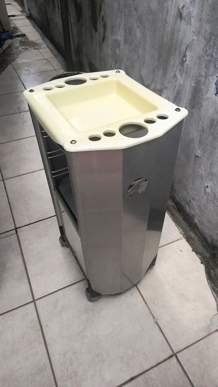 Carrinho de cabeleireiro Ferrante - Foto 2