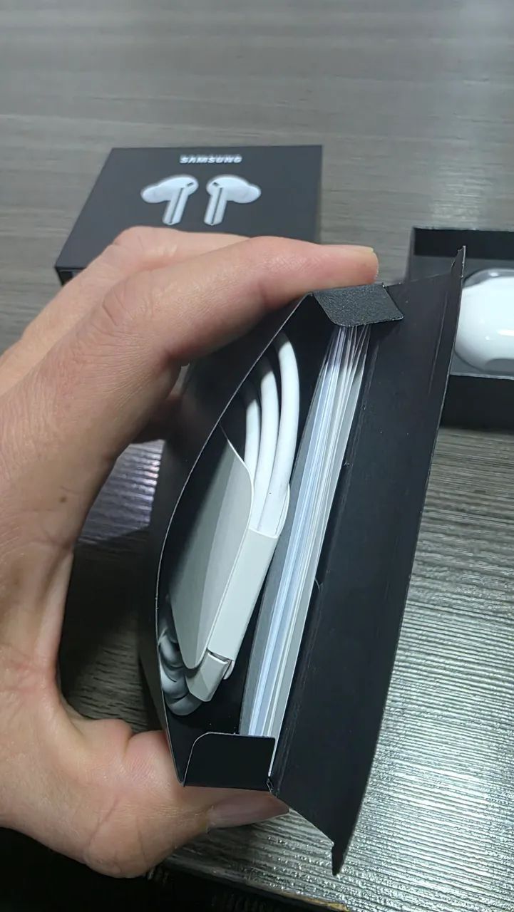 Samsung Galaxy Buds3 Pro - Impecável, Completo e Original - Foto 4