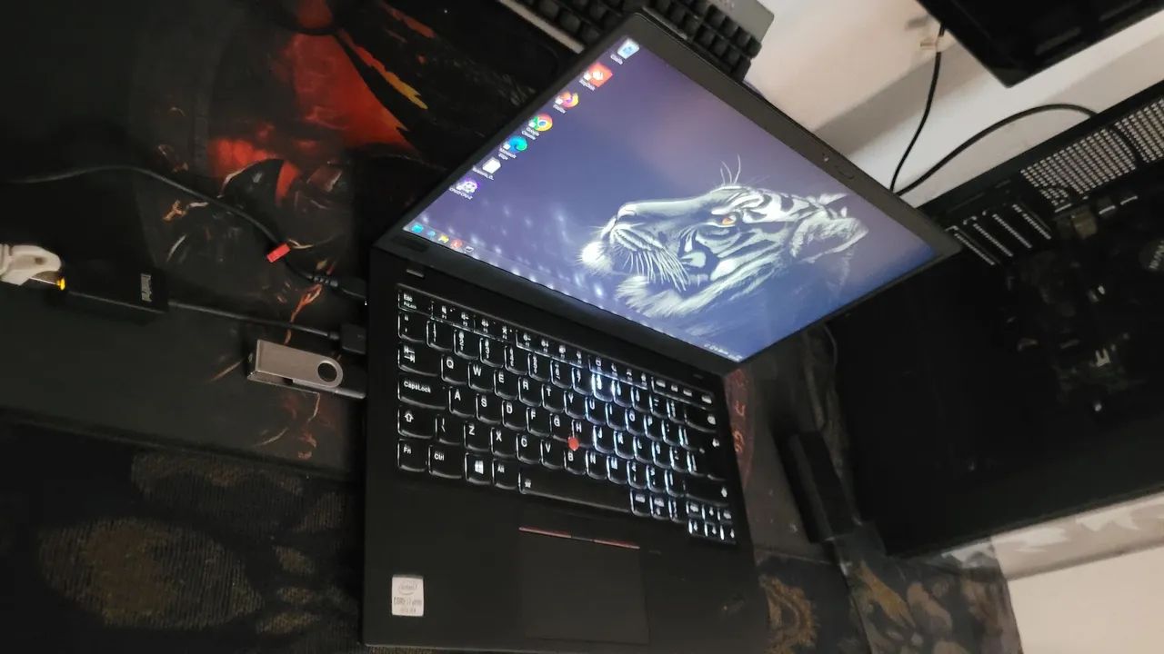 LENOVO THINKPAD X1 CARBON GEN 8 | CORE i7 10ª GERAÇÃO | 16GB | SSD