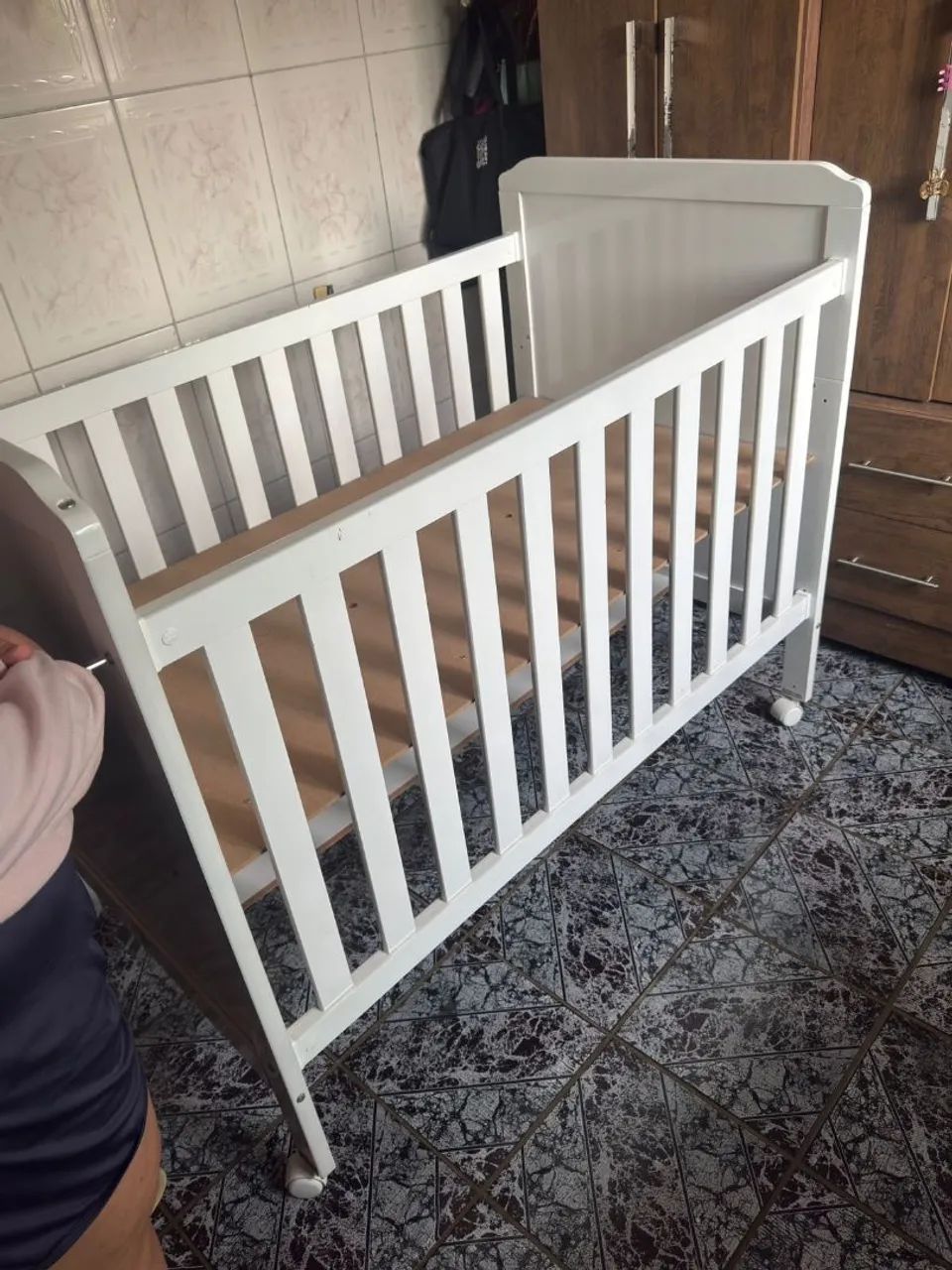 Berço que vira mini cama 