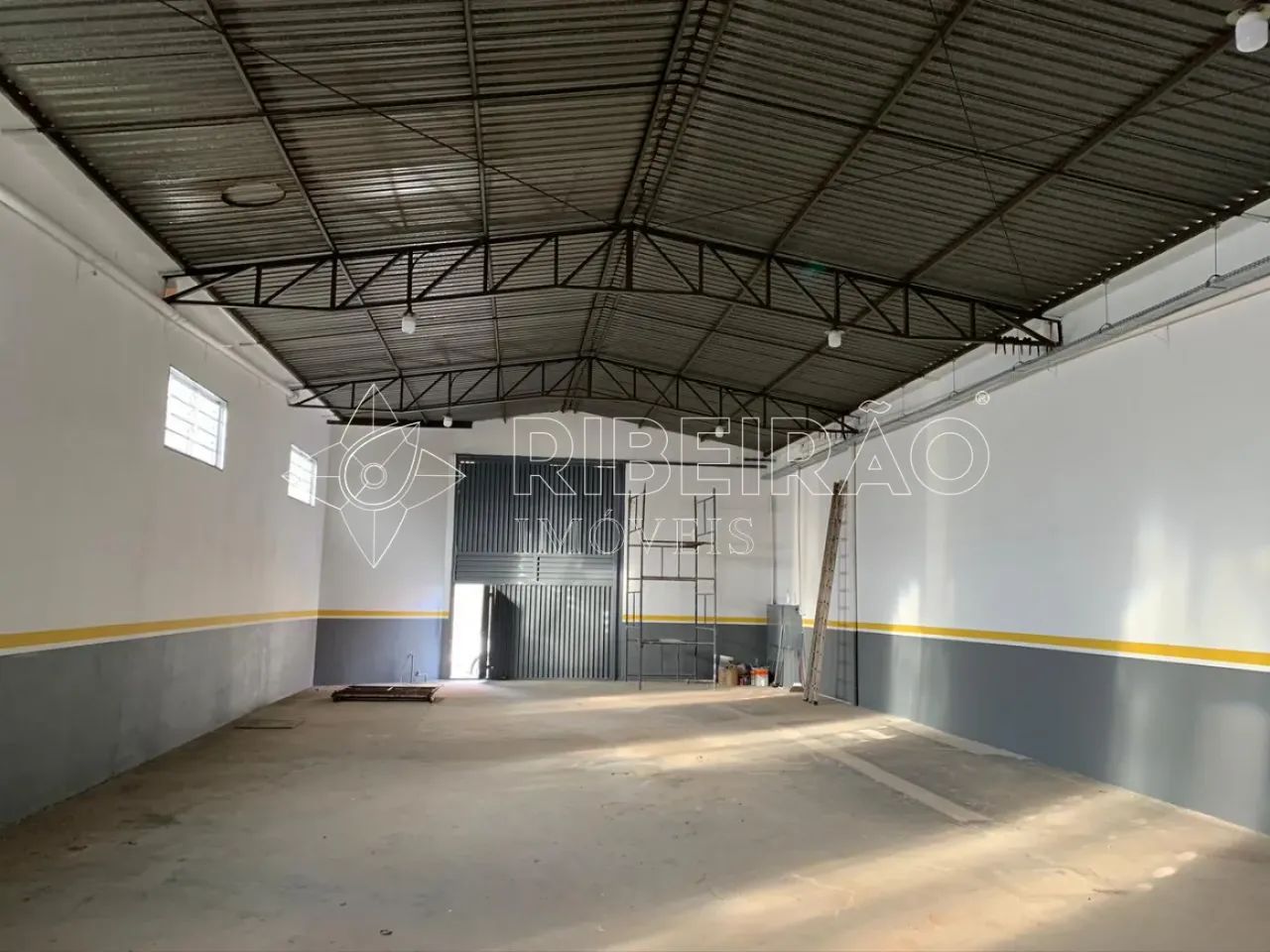 Galpão com mais de 200m² para locação Vila Elisa - Foto 2