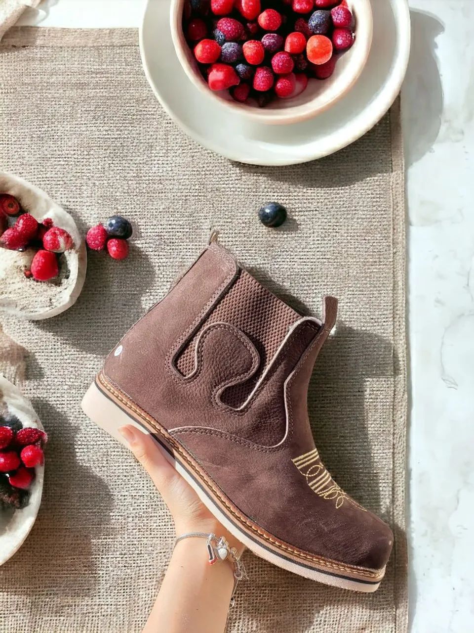 Botas e Bonés  - Foto 2