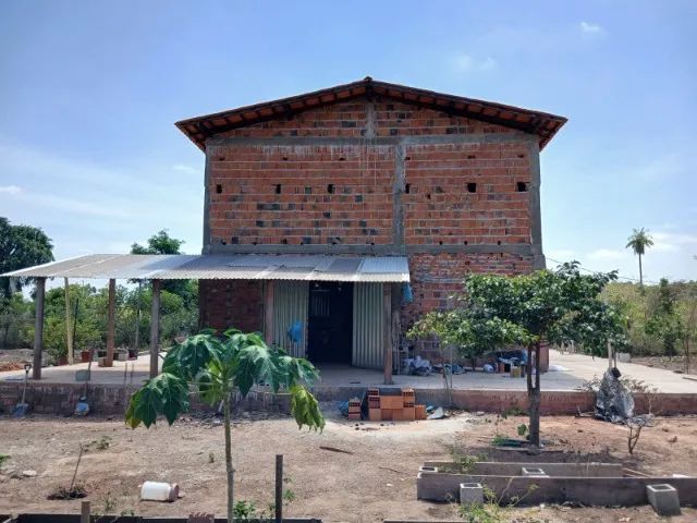 Chácara 3.000 m² com casa, pomar e poço artesiano