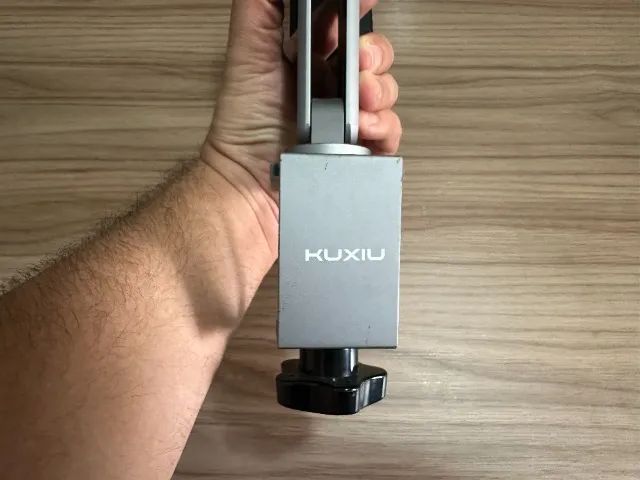 Suporte de Mesa Articulado para Tablet e iPad