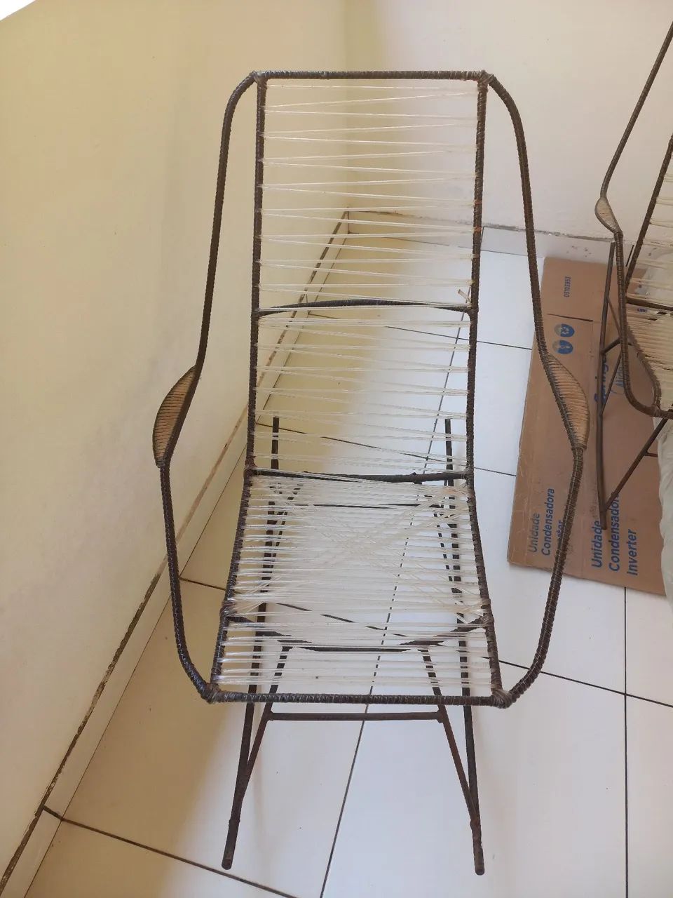 VENDO DUAS CADEIRAS DE MACARRÃO  - Foto 3