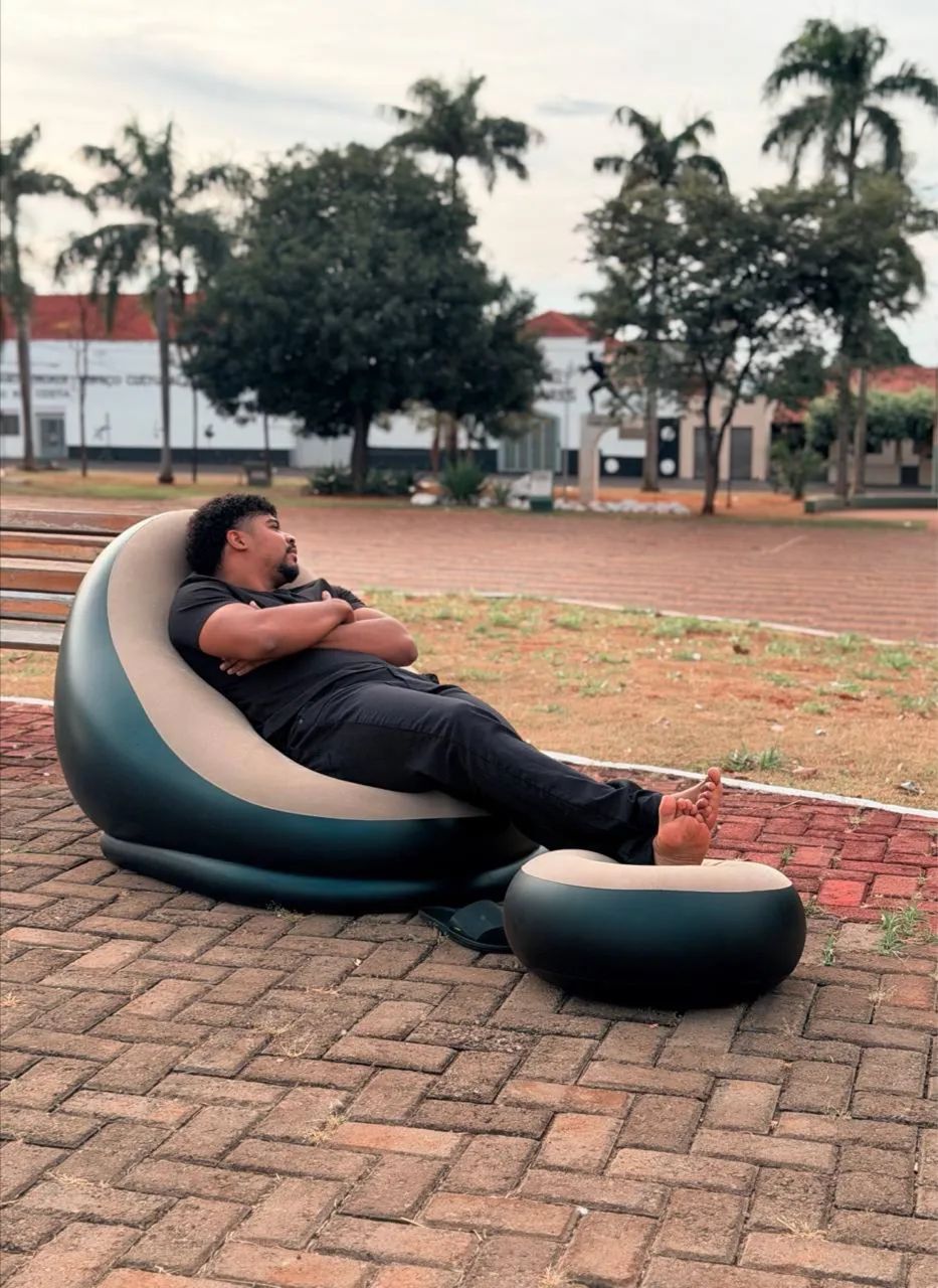 Puff inflável gigante e confortável novo e lacrado 