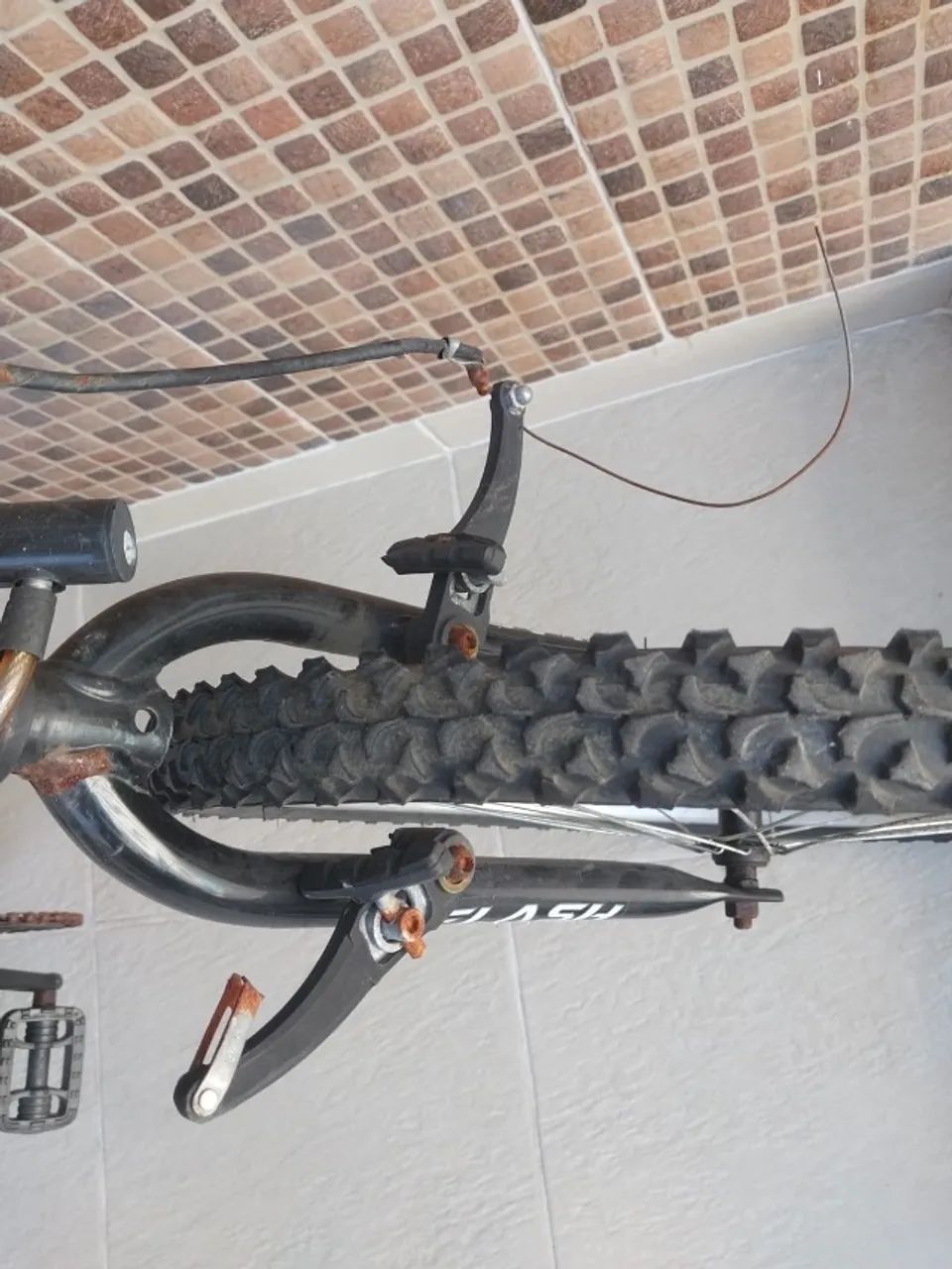 Bicicleta semi nova - para retirada no Japiim  - Foto 3