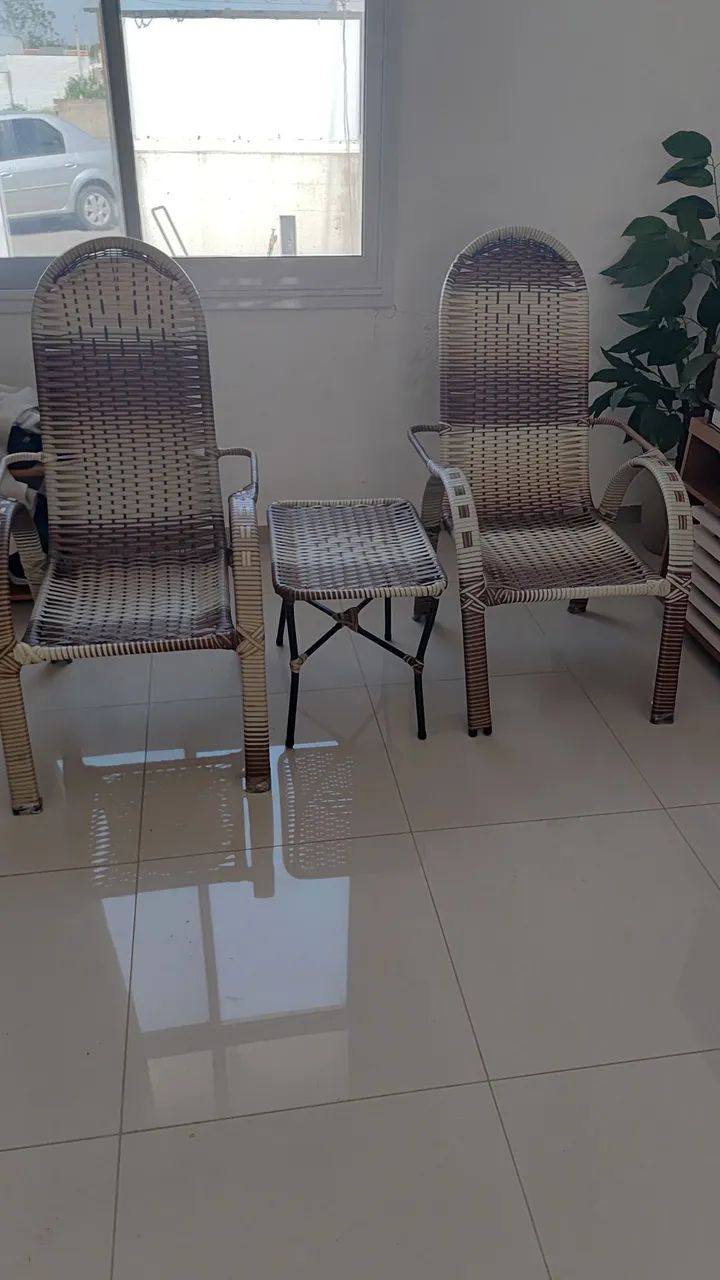Conjunto de cadeiras e mesa para área externa - Foto 2