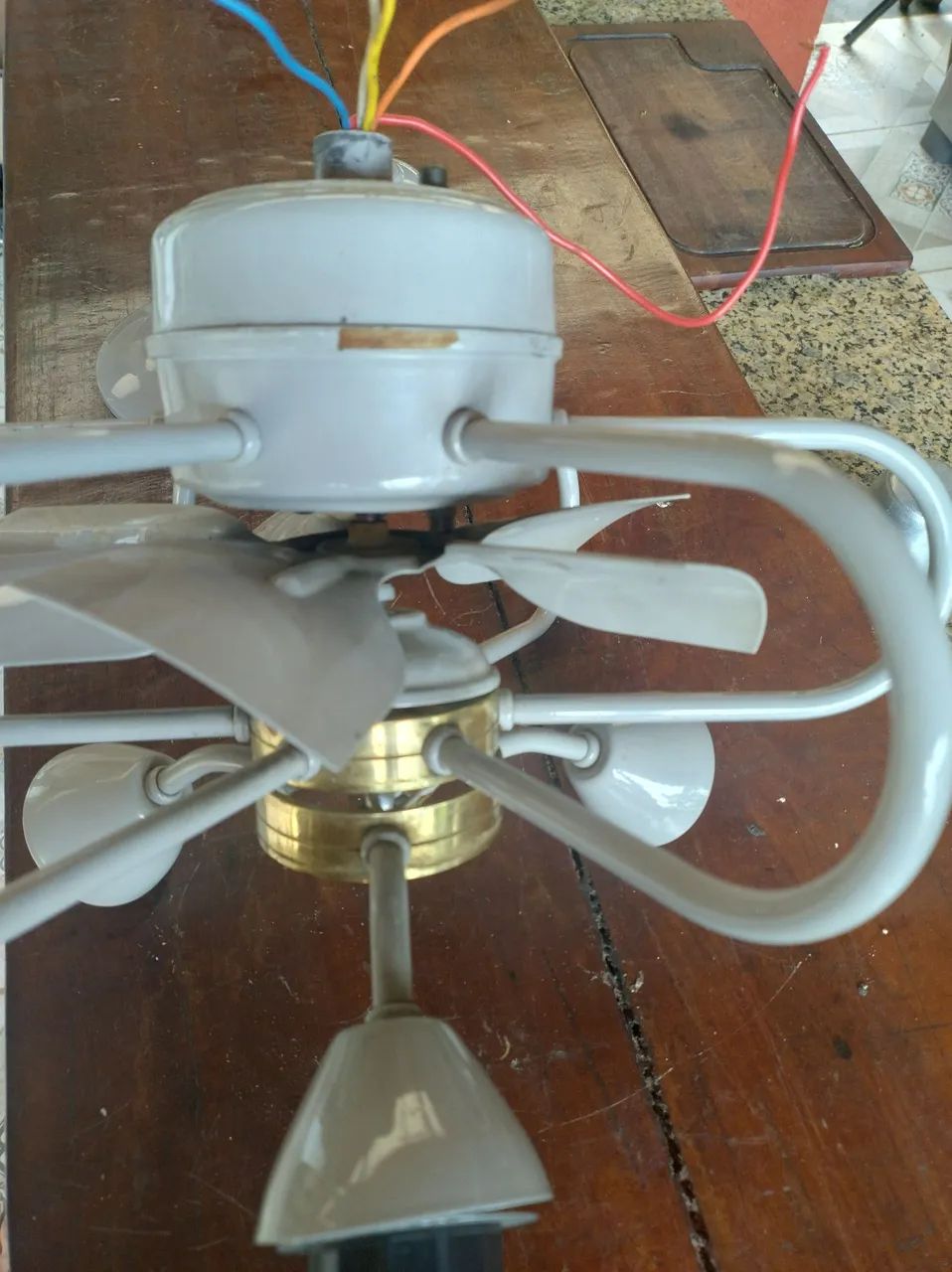 Ventilador de teto com Luminária ( não funciona)' - Foto 3