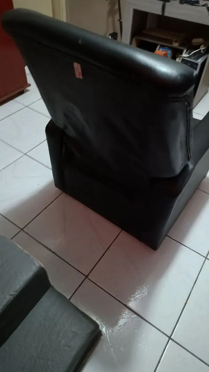 Poltrona Reclinável Preta Corino - Foto 5