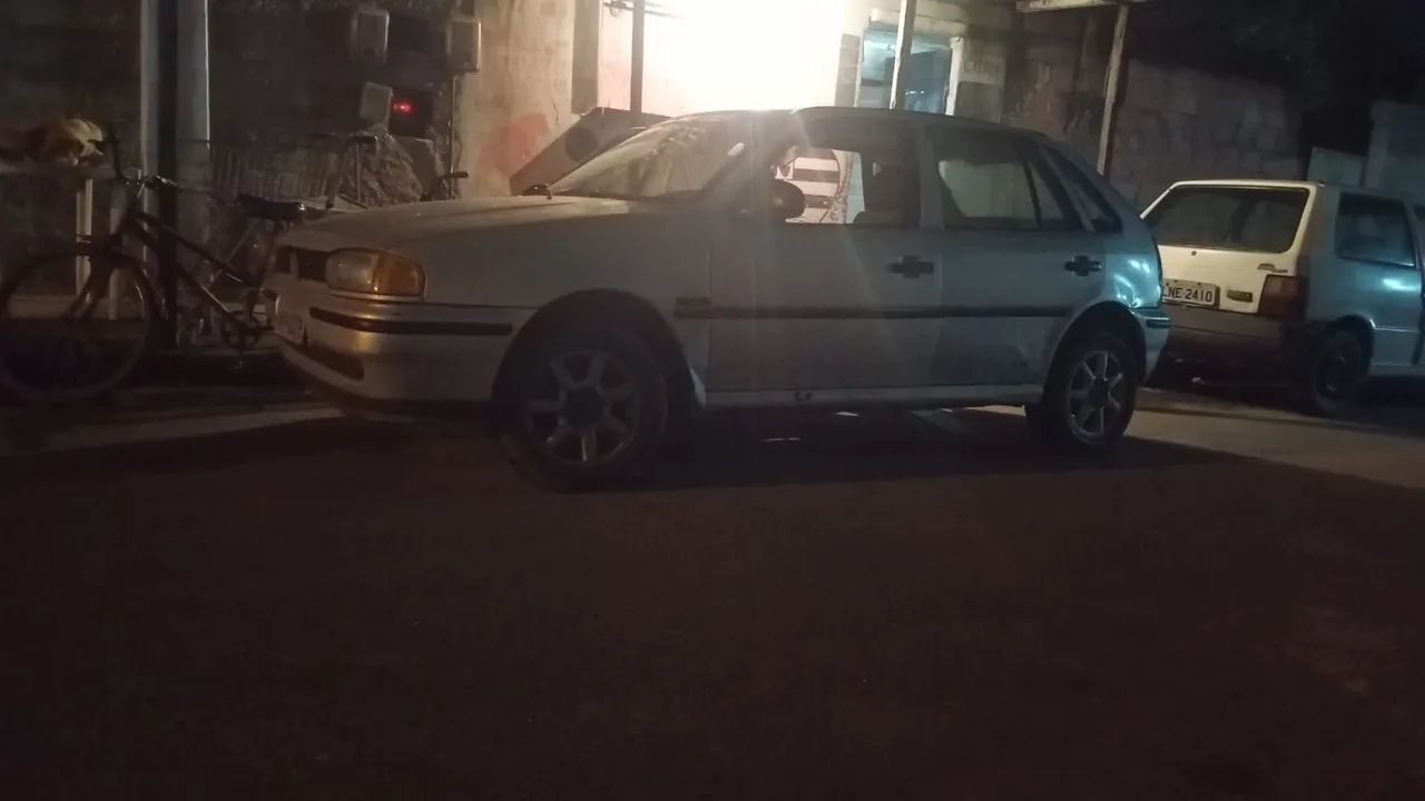 Volkswagen Gol GOL 1000 MI 16V/ OURO  2P 1999