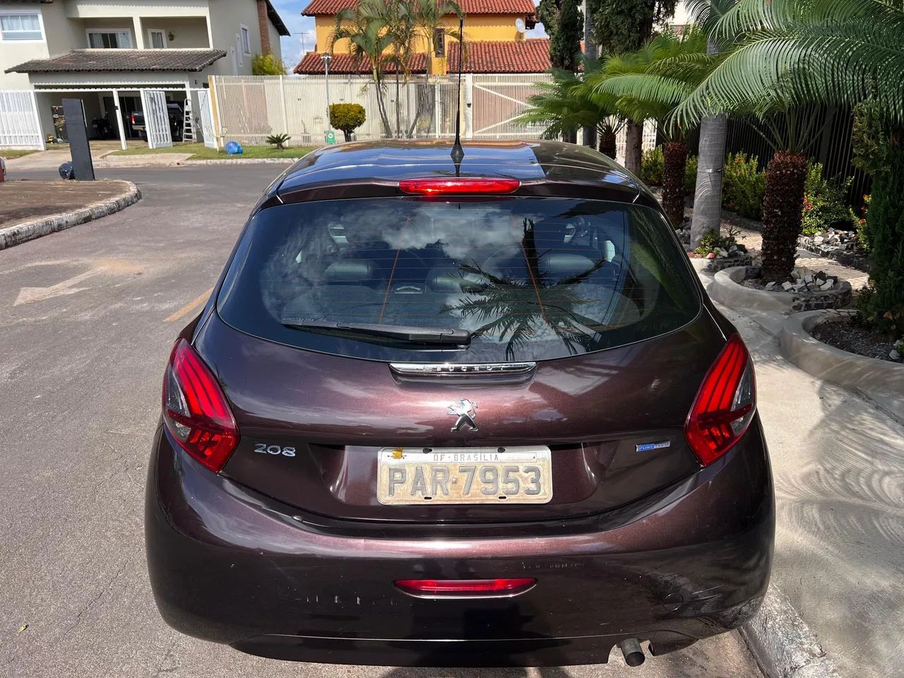 Peugeot 208 Active Pack 1.2 Flex 12V 5P Mec. 2017 - Foto 2