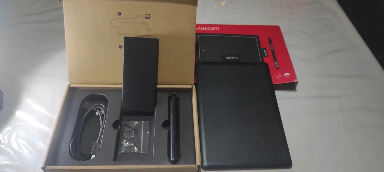 Mesa Digitalizadora Wacom Intuos - Nova, Completa na Caixa - Foto 4