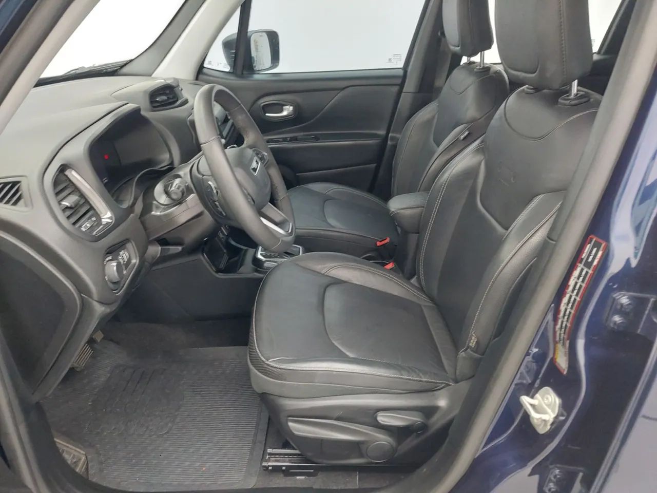 Jeep Renegade Long. T270 1.3 TB 4x2 Flex Aut., foto 17 de 18