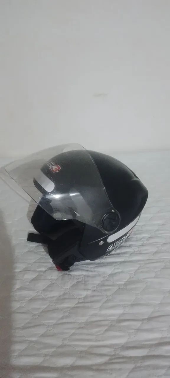 Capacete