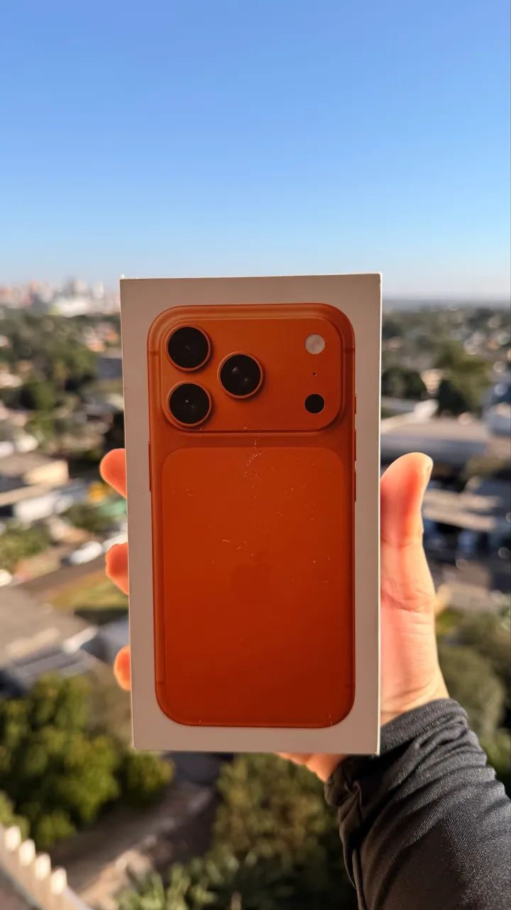 IPHONE 17 PRO LACRADO