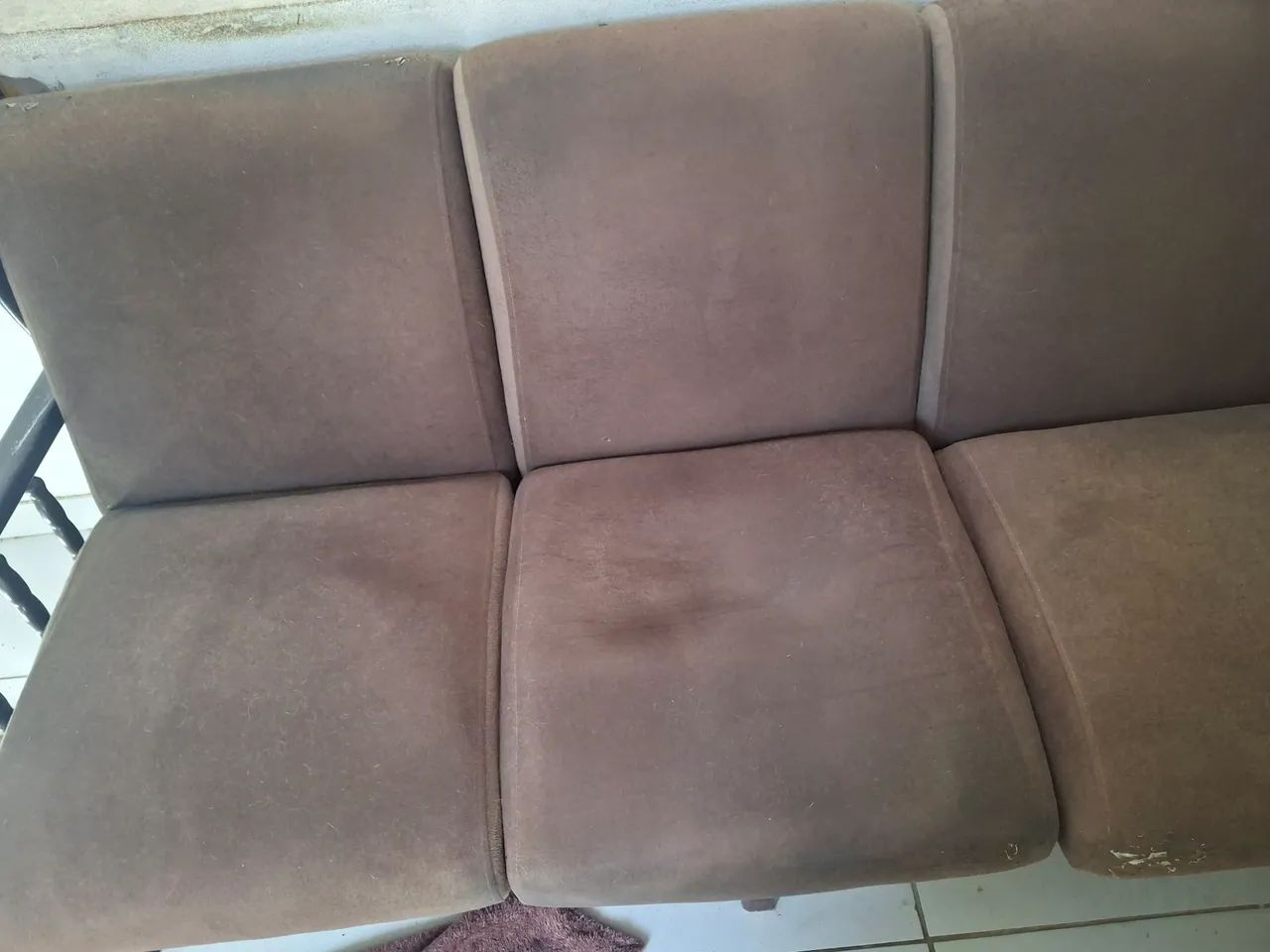 Sofá 3 lugares  e 2 de 1 lugar cada